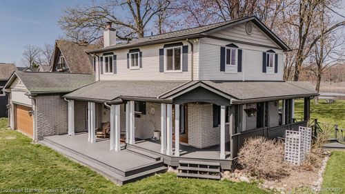 4405 Shoreview Ln, Hamburg Twp, MI, 48189-9160 | Card Image