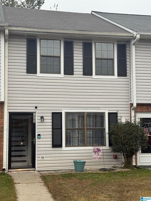 1565 Applegate Ln, ALABASTER, AL, 35007-9078 | Card Image