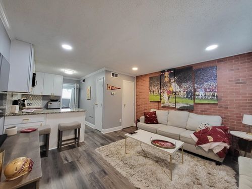 apt-366-253 Hayden Rd, Tallahassee, FL, 32304-3680 | Card Image