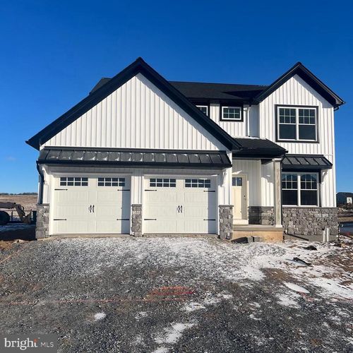 227 Randolph Dr, ELIZABETHTOWN, PA, 17022-9371 | Card Image