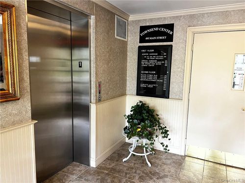 204-495 Main St, North Castle, NY, 10504-1848 | Card Image