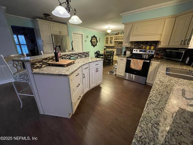 4727 Wassail Dr, House other with 3 bedrooms, 2 bathrooms and null parking in JACKSONVILLE FL | Image 6