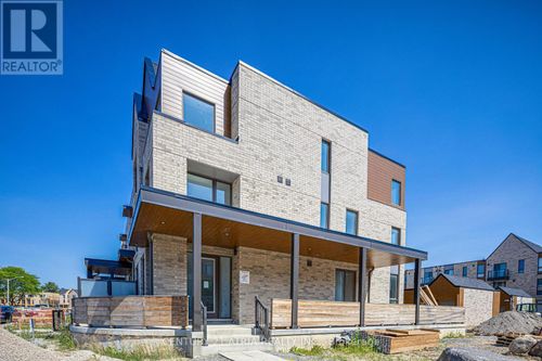 55 Hooyo Terr, Toronto, ON, M6A2L8 | Card Image