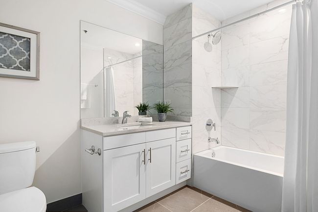 306 - 6700 W North Ave, Condo with 2 bedrooms, 2 bathrooms and 2 parking in CHICAGO IL | Image 20