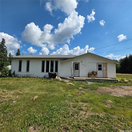 137 Morin Cres, Leoville, SK, S0J1N0 | Card Image