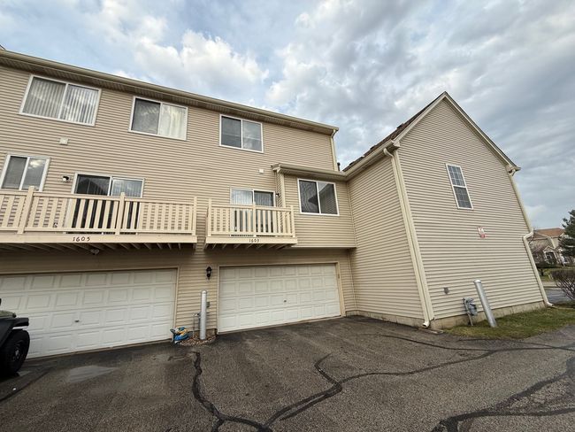 1603 - 1603 Silvergate Ct, Townhouse with 2 bedrooms, 2 bathrooms and 2 parking in Gurnee IL | Image 19