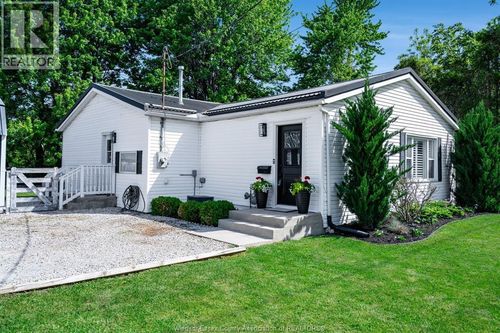 578 20 County Rd, Kingsville, ON, N9Y2E6 | Card Image