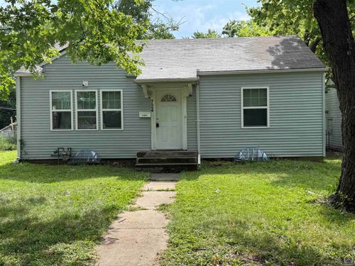 724 Lindenwood Ave, Topeka, KS, 66606-1617 | Card Image