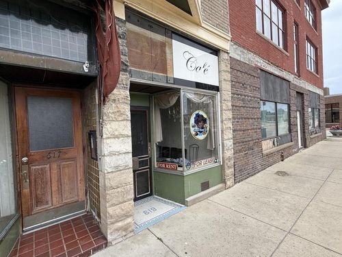 b-615 Wisconsin Avenue, RACINE, WI, 53403 | Card Image