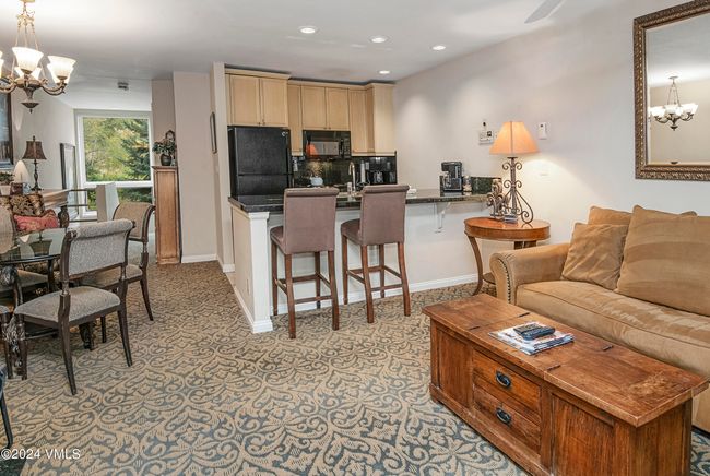 2313 - 1100 N Frontage Rd W, Condo with 2 bedrooms, 2 bathrooms and 1 parking in Vail CO | Image 7