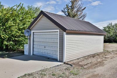 213 Melba Ave, House detached with 3 bedrooms, 1 bathrooms and 6 parking in Enchant AB | Image 3