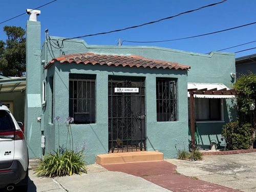 132 N Humboldt St, San Mateo, CA, 94401-1930 | Card Image