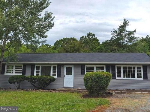 8614 Linton Hall Rd, BRISTOW, VA, 20136-1016 | Card Image