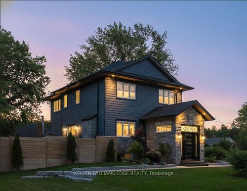 6 Credit St, Glen Williams, ON, L7G2W1 | Card Image