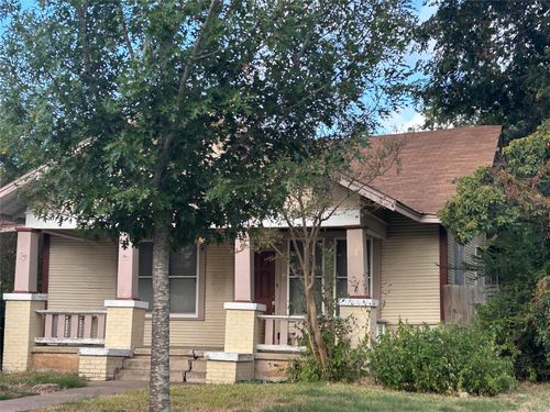 413 Fowzer St, Taylor, TX, 76574-3546 | Card Image