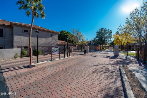 2011-7401 W Arrowhead Clubhouse Dr, Glendale, AZ, 85308-8808 | Card Image