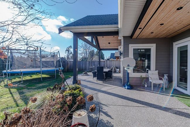 5500 52 Avenue, House other with 5 bedrooms, 4 bathrooms and null parking in Ladner BC | Image 10
