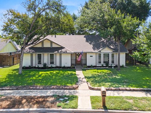 218 Creekside Ln, Coppell, TX, 75019-3550 | Card Image