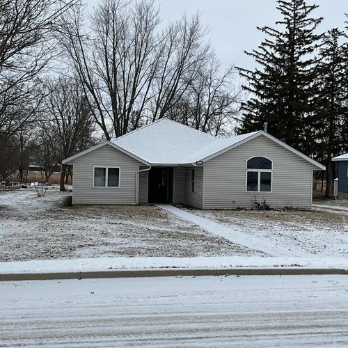 616 Main St, West Concord, MN, 55985-8811 | Card Image
