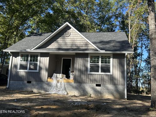 154 George Young Rd, Jamestown, TN, 38556-5213 | Card Image