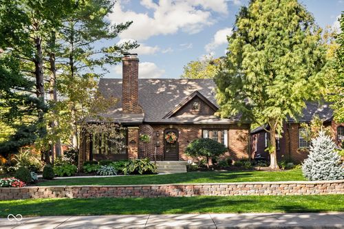 5946 Guilford Ave, Indianapolis, IN, 46220-2626 | Card Image