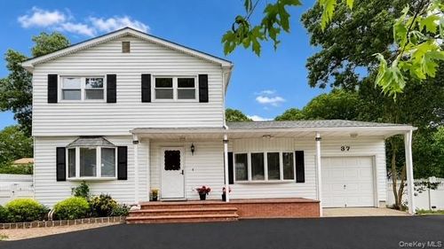 37 Hampton Ave, Mastic, NY, 11950-3805 | Card Image