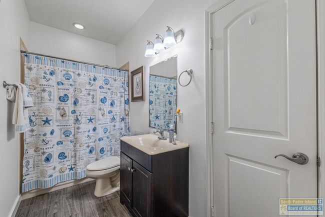 5 - 113 E Pike St, Condo with 2 bedrooms, 2 bathrooms and null parking in South Padre Island TX | Image 13