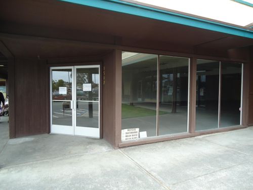 1517 City Center Rd, McKinleyville, CA, 95519-3640 | Card Image