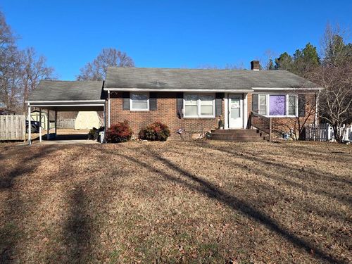 32 Page St, Farmville, VA, 23901-5511 | Card Image