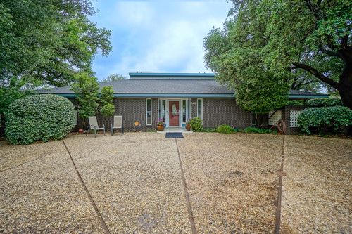 3209 Stanolind Ave, Midland, TX, 79705-8243 | Card Image