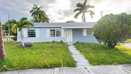 20500 Nw 28th Ave, Miami Gardens, FL, 33056-1407 | Card Image
