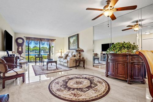 1317-7926 Willow Spring Drive, Lake Worth, FL, 33467 | Card Image
