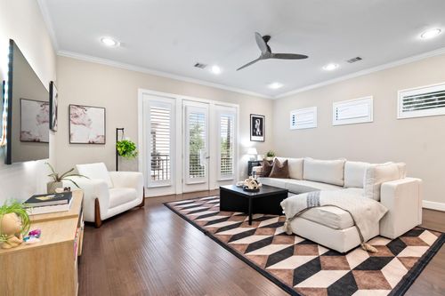 1834 Bonner St, Houston, TX, 77007-2302 | Card Image