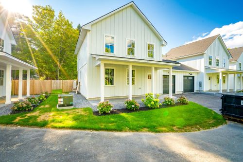 29-29 Magnolia Lane, Gardiner, ME, 04345 | Card Image