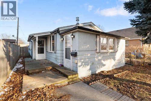 91 Balaclava St S, Amherstburg, ON, N9V2G7 | Card Image