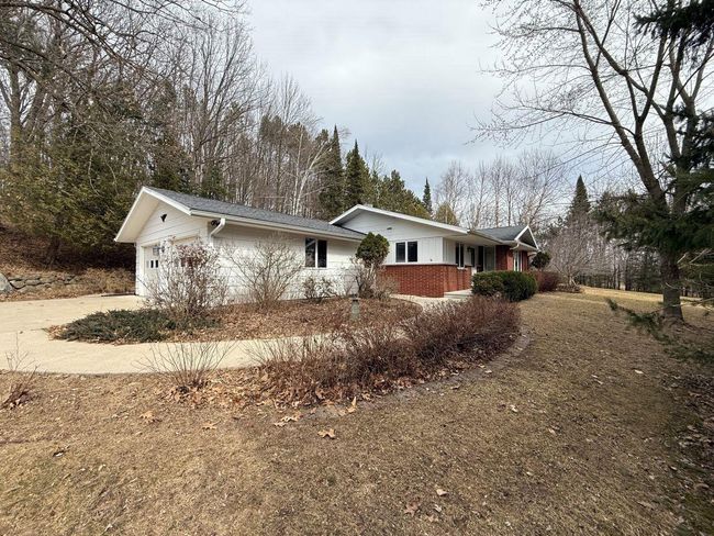1300 Park Hill Drive, House other with 3 bedrooms, 2 bathrooms and null parking in GRESHAM WI | Image 34