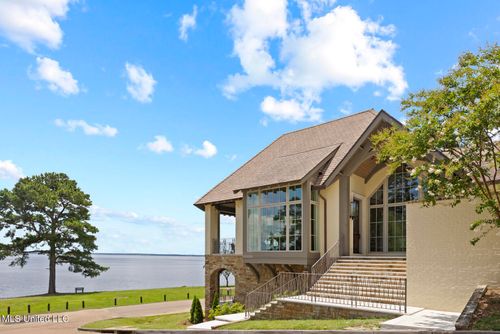 150 Old Trace Rd, Madison, MS, 39110-2017 | Card Image