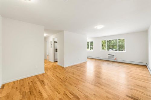 3m-3 Woods End Circle, Peekskill, NY, 10566 | Card Image