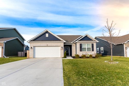 354 Limerick Ln, Pendleton, IN, 46064-6430 | Card Image