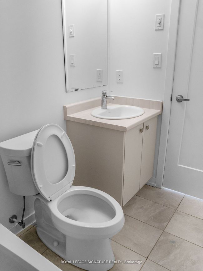 D10 - 10 Palace St, Condo with 2 bedrooms, 2 bathrooms and 1 parking in Kitchener ON | Image 12
