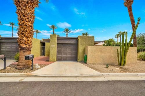 5822 E Palm Oasis St, Palm Springs, CA, 92264-6405 | Card Image