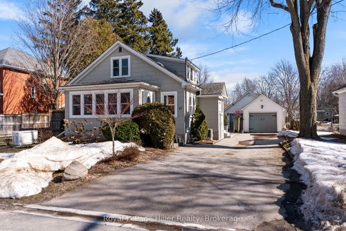 27 Pacific Ave, Milverton, ON, N0K1M0 | Card Image