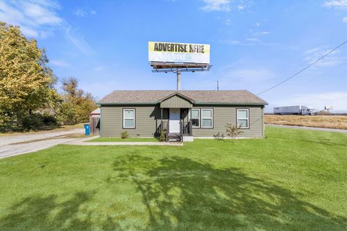 101 3rd St, Valley View, TX, 76272-5401 | Card Image