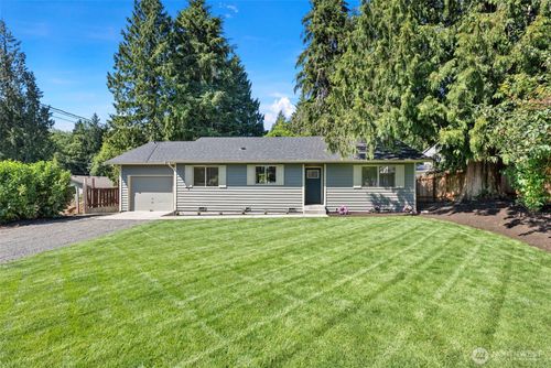 5648 Ne Woodburn Rd, Kingston, WA, 98346-9606 | Card Image
