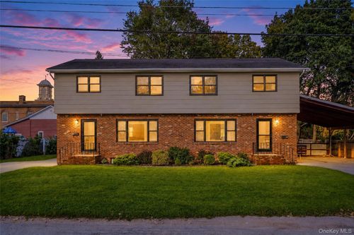 148 Charles St, Montgomery, NY, 12549-1122 | Card Image