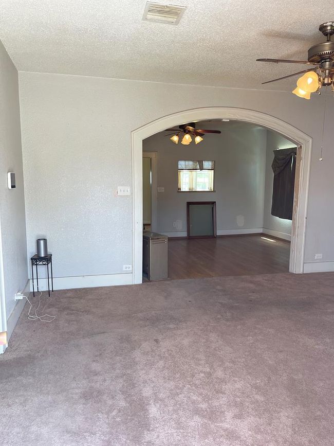 501 E 15 Th St, House other with 2 bedrooms, 1 bathrooms and 2 parking in Big Spring TX | Image 8