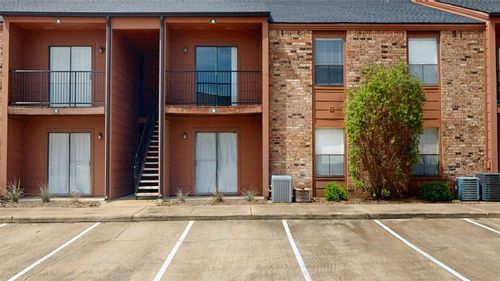 apt-20-904 University Oaks Blvd, College Station, TX, 77840-7502 | Card Image