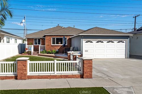 3814 Stevely Ave, Long Beach, CA, 90808-2343 | Card Image