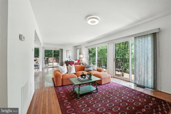 2151 Cabots Point Ln, Townhouse with 4 bedrooms, 3 bathrooms and null parking in RESTON VA | Image 8