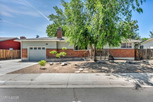 840 Brookfield Dr, Reno, NV, 89503-2617 | Card Image